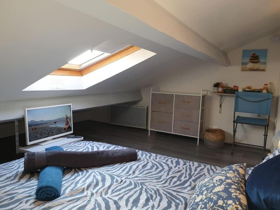 Appartement Duplexe De 1 A 4 Chambres Privees Dans Maison Le Teil Екстериор снимка